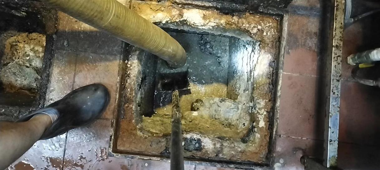 东英镇化油池清理-污水池清掏