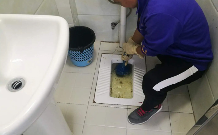 东英镇疏通蹲坑